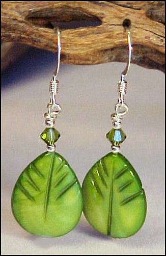 Mother of Pearl Moss Green Carved Leaf