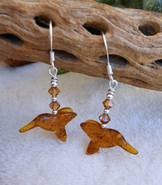 Amber Hummingbirds 0319h4